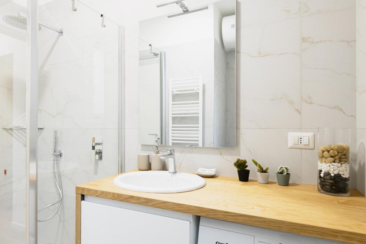 Easylife - Oasi Chic Pochi Passi Dai Navigli Apartman Milánó Kültér fotó