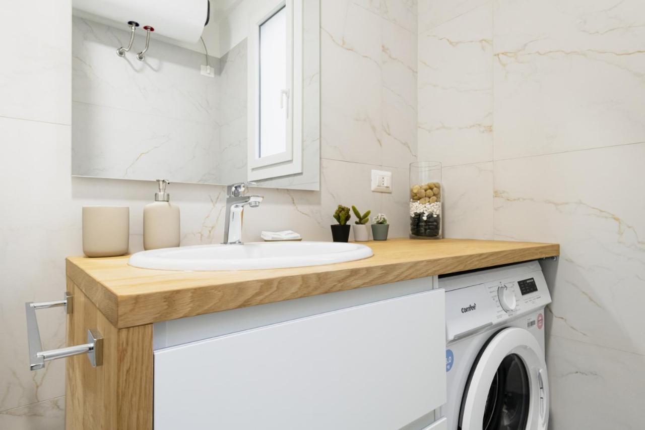 Easylife - Oasi Chic Pochi Passi Dai Navigli Apartman Milánó Kültér fotó
